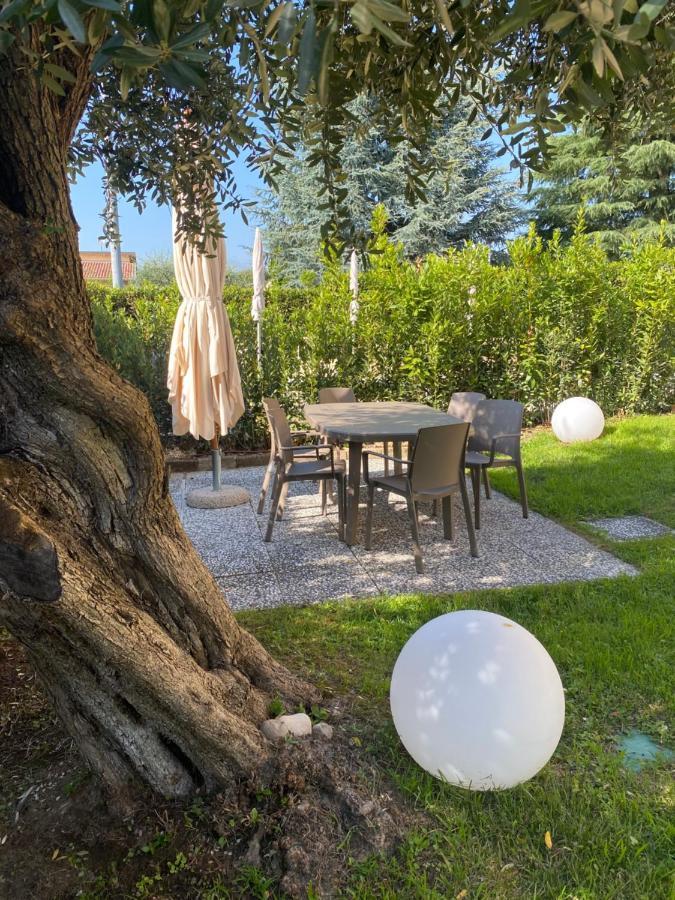 Appartamenti Hera Lazise Bagian luar foto