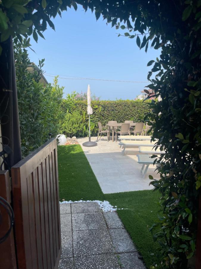 Appartamenti Hera Lazise Bagian luar foto