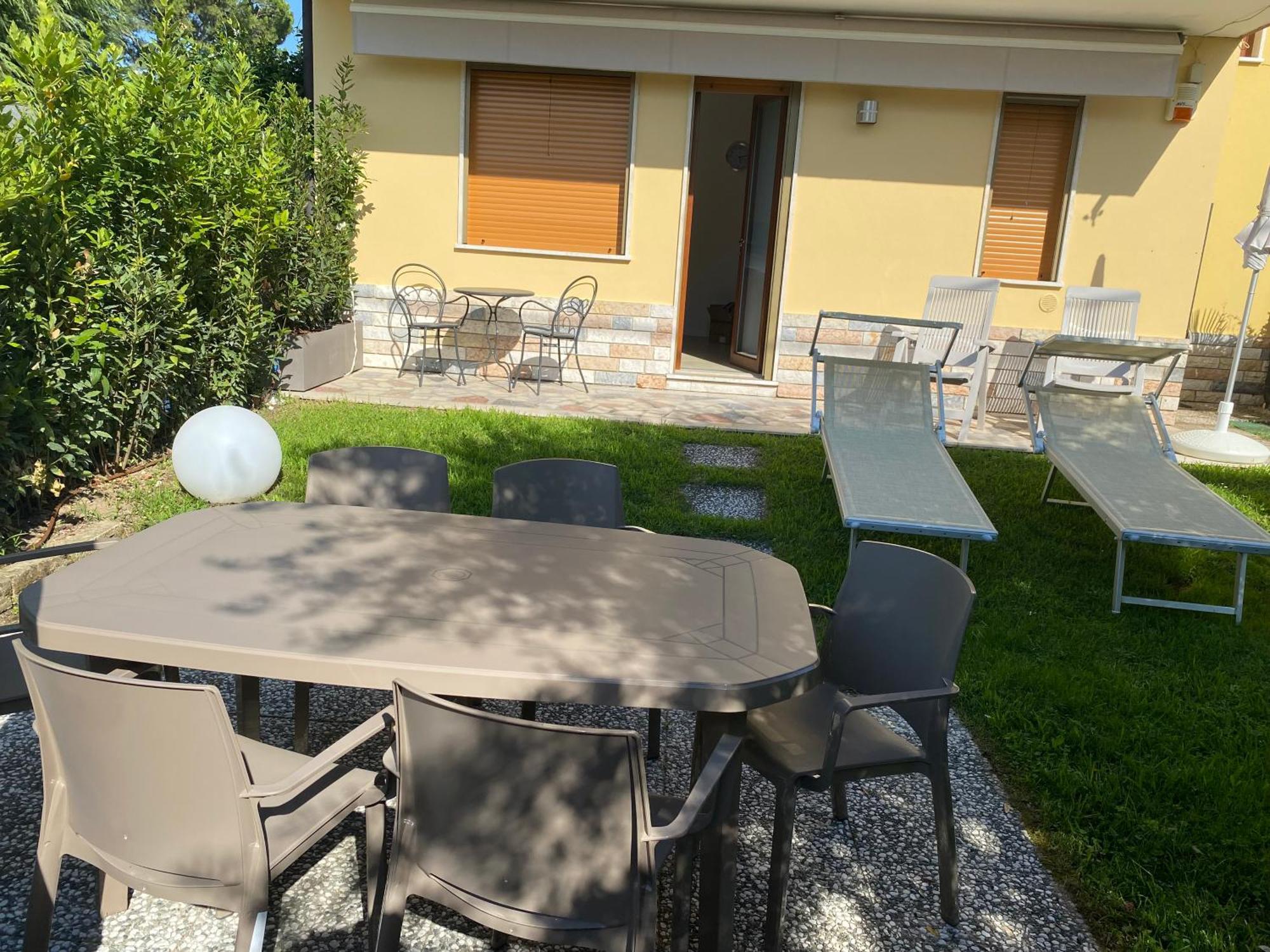 Appartamenti Hera Lazise Bagian luar foto