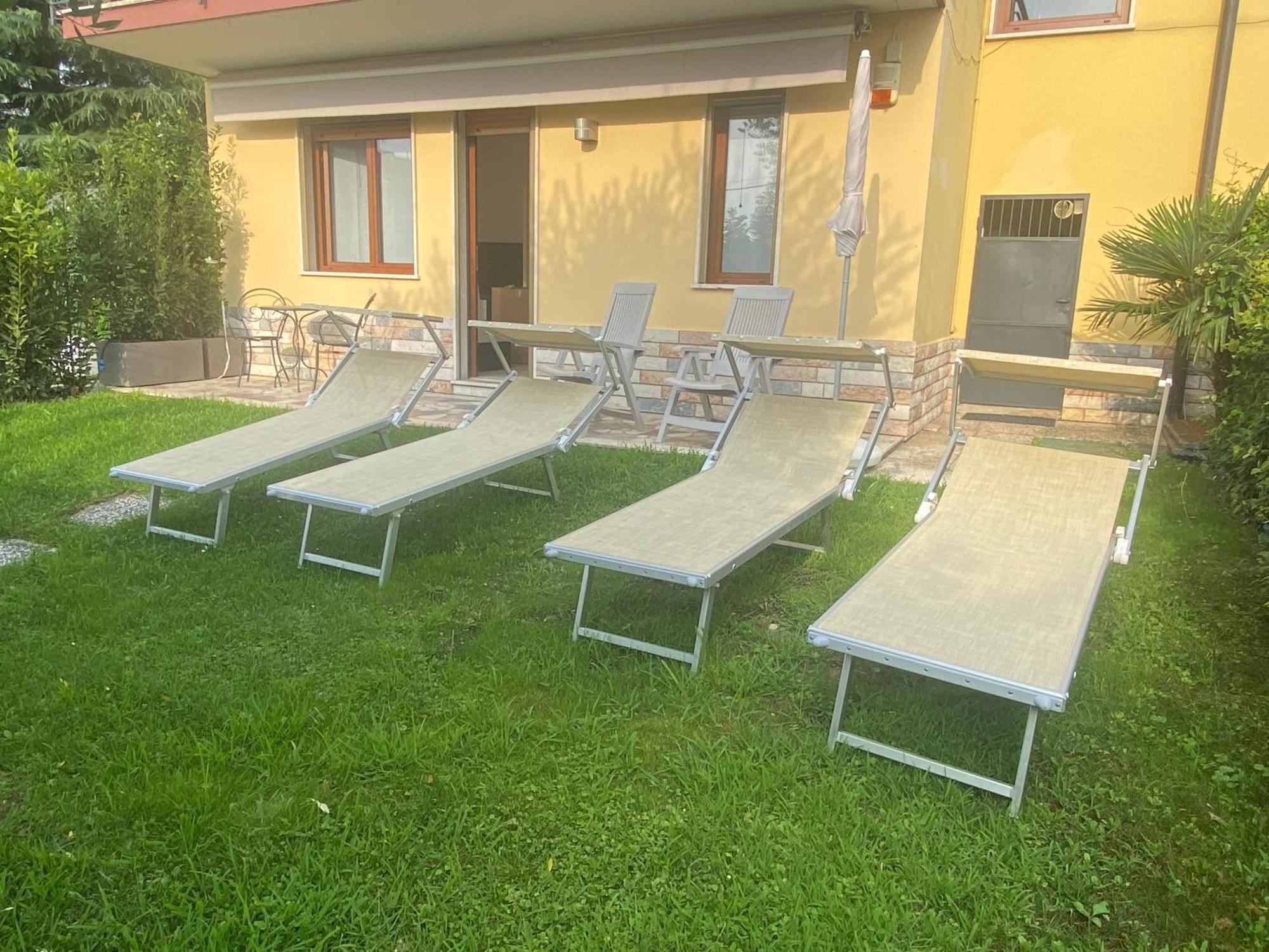 Appartamenti Hera Lazise Bagian luar foto