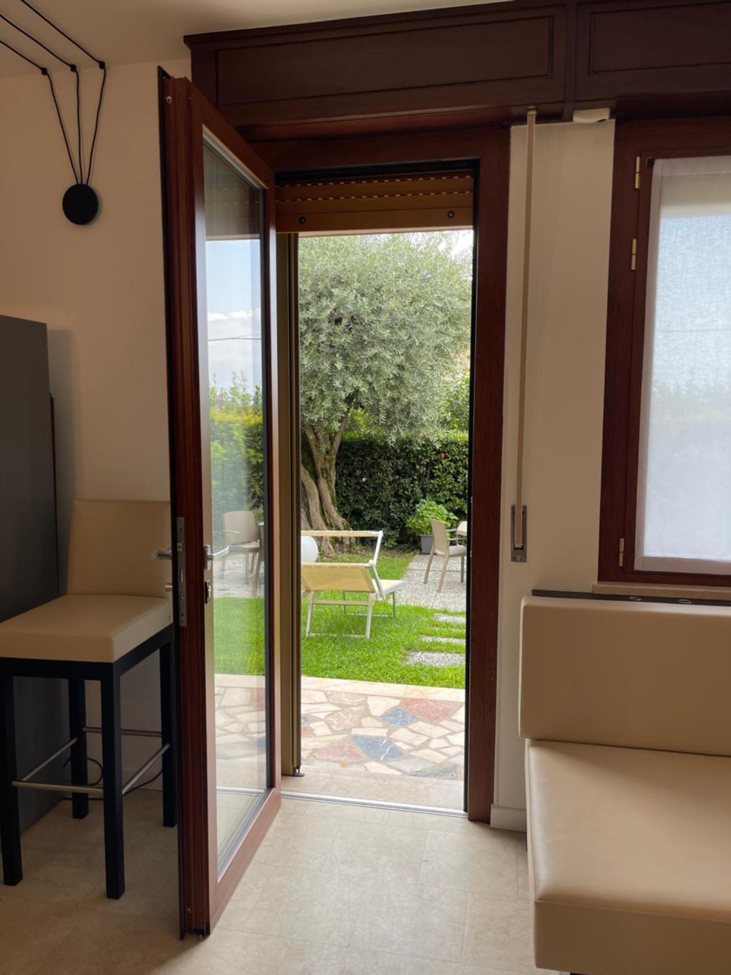 Appartamenti Hera Lazise Bagian luar foto